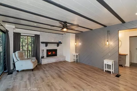 Living - 948 Arbula, Crestline, CA 92325 photo 3 of 4