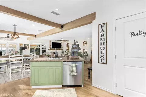 Kitchen - 33574 Washington Dr, Yucaipa, CA 92399 photo 4 of 4