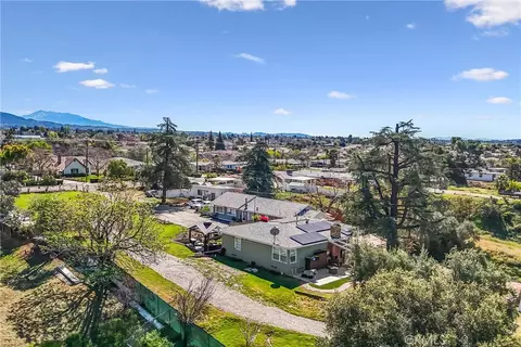 View/Area - 33574 Washington Dr, Yucaipa, CA 92399 photo 6 of 20