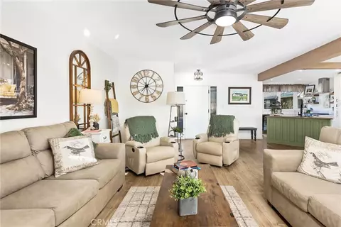 Living - 33574 Washington Dr, Yucaipa, CA 92399 photo 3 of 3