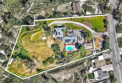 View/Area - 33574 Washington Dr, Yucaipa, CA 92399 photo 1 of 20
