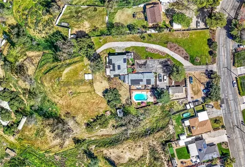 View/Area - 33574 Washington Dr, Yucaipa, CA 92399 photo 13 of 20