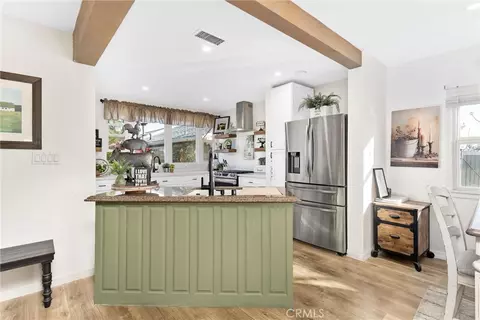 Kitchen - 33574 Washington Dr, Yucaipa, CA 92399 photo 1 of 4