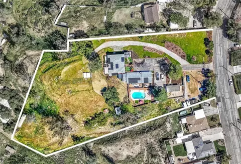 View/Area - 33574 Washington Dr, Yucaipa, CA 92399 photo 1 of 20