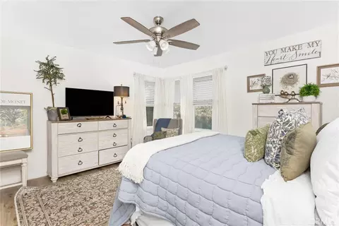 Bedroom - 33574 Washington Dr, Yucaipa, CA 92399 photo 2 of 4
