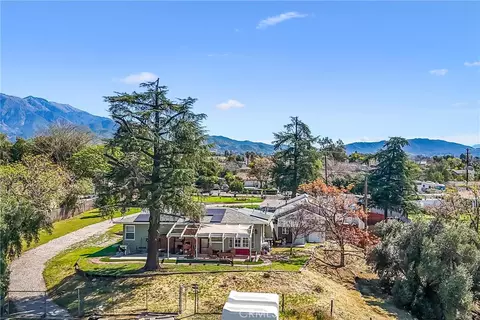 View/Area - 33574 Washington Dr, Yucaipa, CA 92399 photo 8 of 20