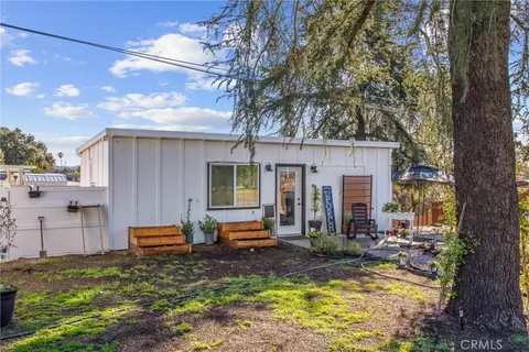 Exterior - 33574 Washington Dr, Yucaipa, CA 92399 photo 13 of 15