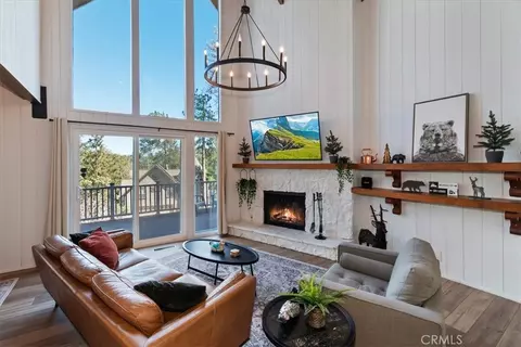Living - 26599 Placer, Lake Arrowhead, CA 92352 photo 1 of 3