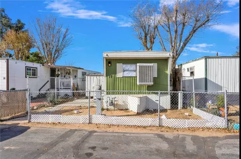 13892 Pioneer Rd #SPC 17, Apple Valley, CA 92307