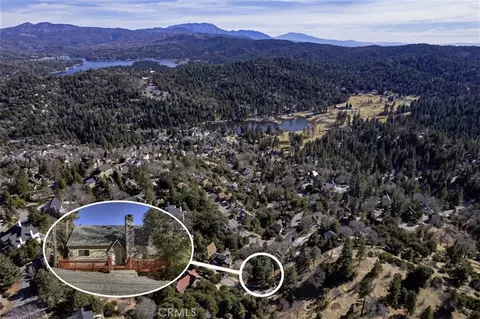 26561 Amador Ln, Lake Arrowhead, CA 92352