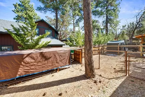 775 Riverside Ave, Sugarloaf, CA 92386 photo 27