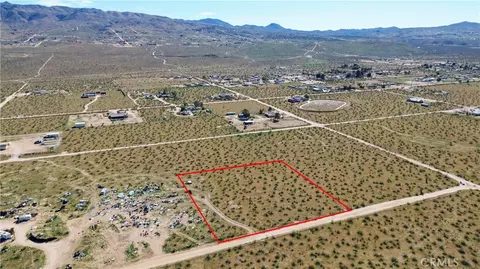 2 Via Seco, Apple Valley, CA 92308 photo 3