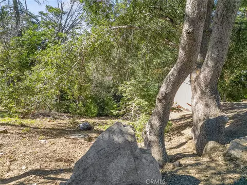 0 Chateau, Crestline, CA 92325 photo 2