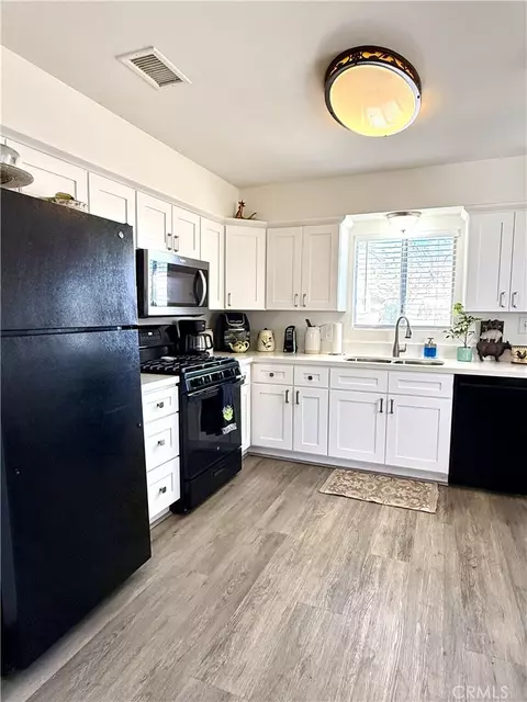 Kitchen - 1226 Turquoise, Mentone, CA 92359 photo 1 of 2