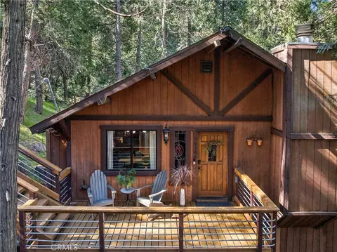 Exterior - 24166 Cresta, Crestline, CA 92325 photo 5 of 16
