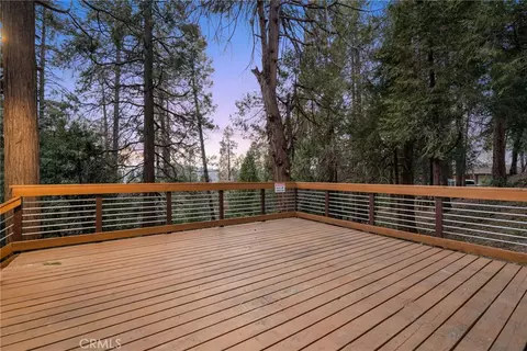 Exterior - 24166 Cresta, Crestline, CA 92325 photo 3 of 16