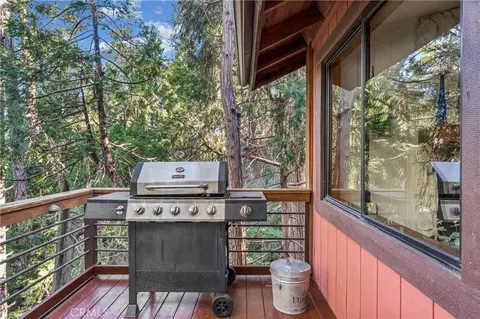 Exterior - 24166 Cresta, Crestline, CA 92325 photo 9 of 16
