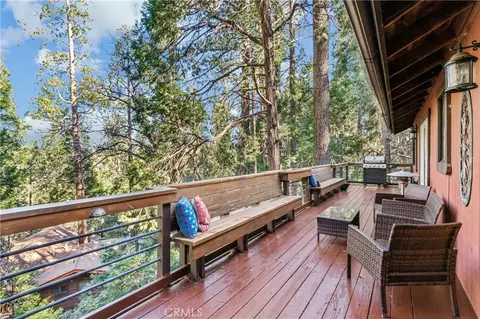 Exterior - 24166 Cresta, Crestline, CA 92325 photo 7 of 16