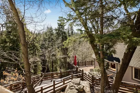 Exterior - 915 Trinity, Lake Arrowhead, CA 92352 photo 8 of 9