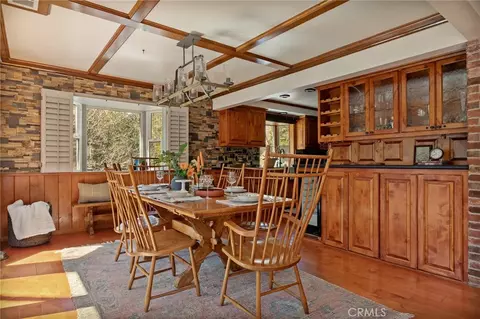 Dining - 915 Trinity, Lake Arrowhead, CA 92352 photo 1 of 5