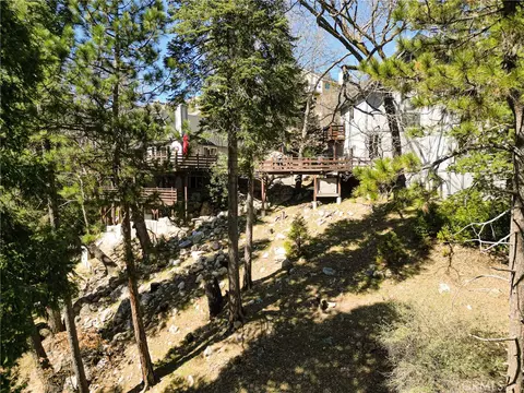 Exterior - 915 Trinity, Lake Arrowhead, CA 92352 photo 9 of 9