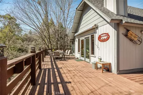 Exterior - 915 Trinity, Lake Arrowhead, CA 92352 photo 3 of 9
