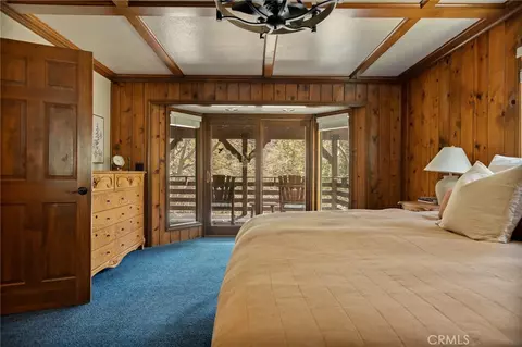 Bedroom - 915 Trinity, Lake Arrowhead, CA 92352 photo 4 of 9