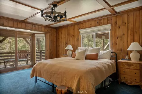 Bedroom - 915 Trinity, Lake Arrowhead, CA 92352 photo 2 of 9