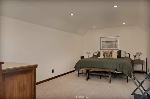 Bedroom - 915 Trinity, Lake Arrowhead, CA 92352 photo 8 of 9
