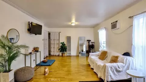 6414 S Hoover St, Los Angeles, CA 90044