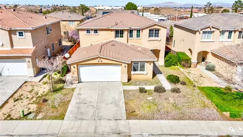 14166 Dry Creek St, Hesperia, CA 92345