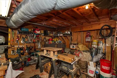 Exterior - 1211 Yosemite, Lake Arrowhead, CA 92352 photo 4 of 17