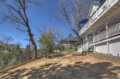 Exterior - 1211 Yosemite, Lake Arrowhead, CA 92352 photo 13 of 17