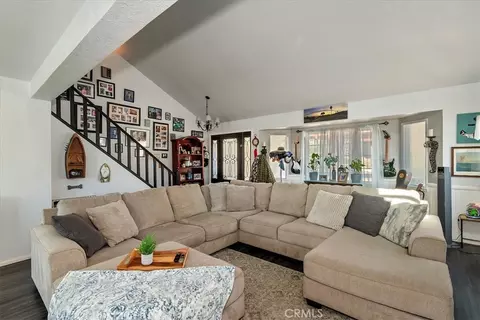 Living - 1211 Yosemite, Lake Arrowhead, CA 92352 photo 4 of 5