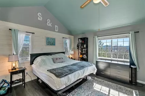 Bedroom - 1211 Yosemite, Lake Arrowhead, CA 92352 photo 2 of 9