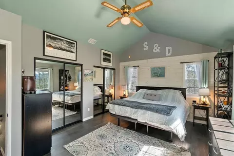 Bedroom - 1211 Yosemite, Lake Arrowhead, CA 92352 photo 1 of 9