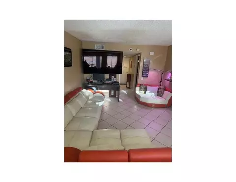 994 La Costa #N101, Corona, CA 92879