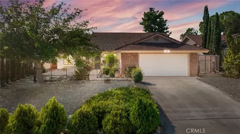 13577 Buena Vista Dr, Hesperia, CA 92344
