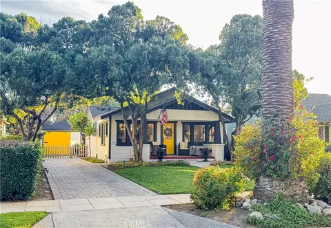 4032 Elmwood Ct, Riverside, CA 92506