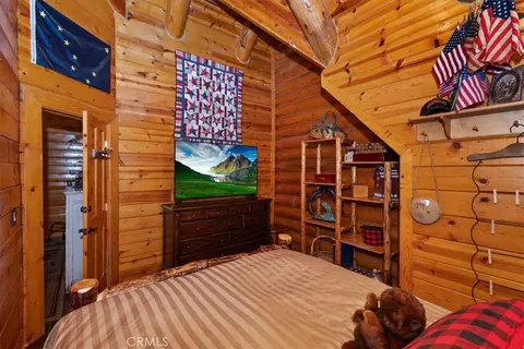 Bedroom - 28730 Potomac, Lake Arrowhead, CA 92352 photo 5 of 5