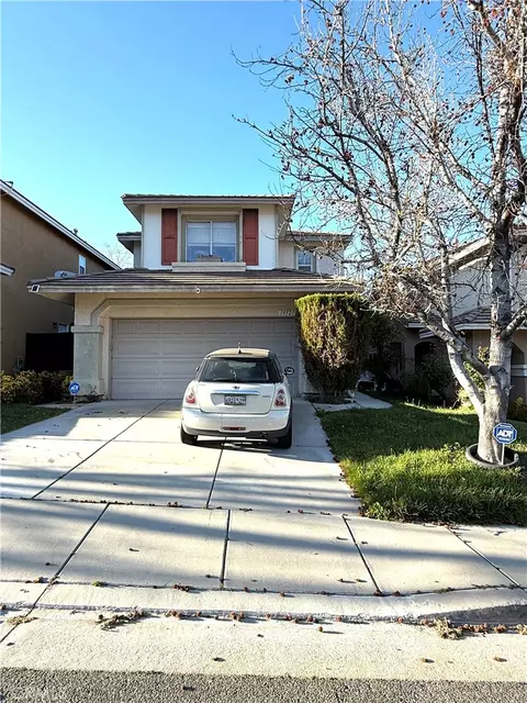 19327 Ackerman Ave, Newhall, CA 91321