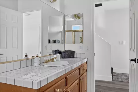 Bath - 28738 Bryce Dr, Lake Arrowhead, CA 92352 photo 4 of 6