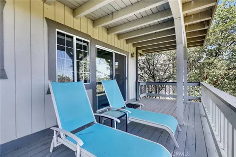Exterior - 28738 Bryce Dr, Lake Arrowhead, CA 92352 photo 4 of 12