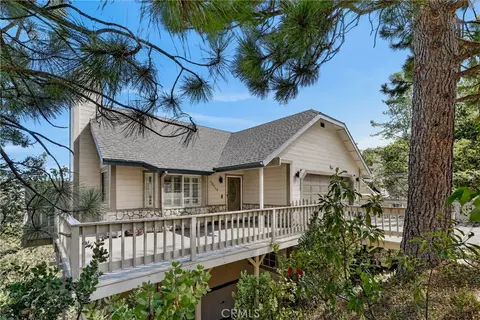 Exterior - 28738 Bryce Dr, Lake Arrowhead, CA 92352 photo 8 of 12