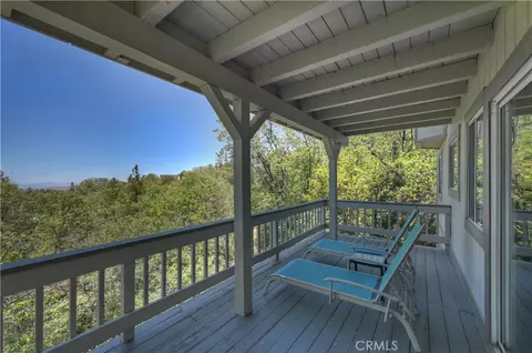 Exterior - 28738 Bryce Dr, Lake Arrowhead, CA 92352 photo 7 of 8