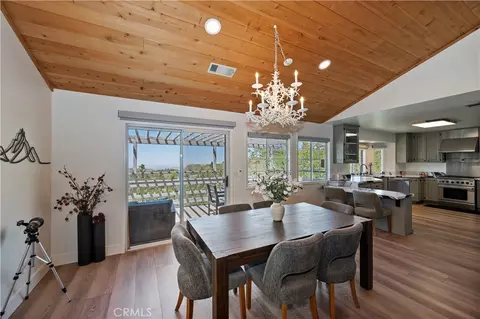 Dining - 28738 Bryce Dr, Lake Arrowhead, CA 92352 photo 3 of 3
