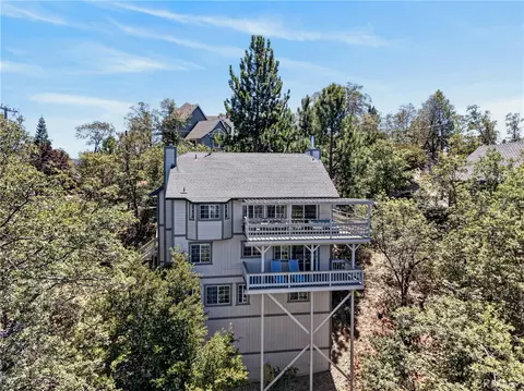 Exterior - 28738 Bryce Dr, Lake Arrowhead, CA 92352 photo 11 of 12
