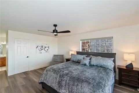 Bedroom - 28738 Bryce Dr, Lake Arrowhead, CA 92352 photo 3 of 8