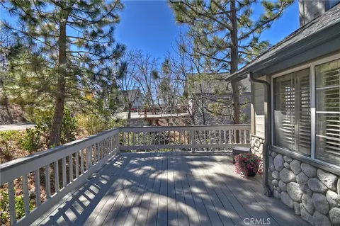 Exterior - 28738 Bryce Dr, Lake Arrowhead, CA 92352 photo 3 of 8