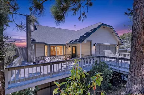 Exterior - 28738 Bryce Dr, Lake Arrowhead, CA 92352 photo 2 of 12